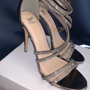sparkle silver heels